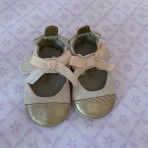 Baby girl Cole Haan shoes size 1 Mary Janes